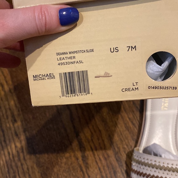 Michael Kors Sandals - Picture 5 of 5